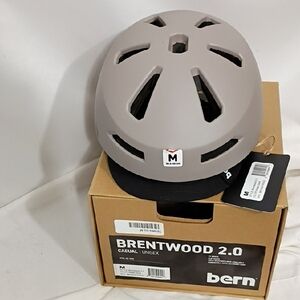 NIB Bern Brentwood 2.0 Casual Unisex Helmet Matte Sand Bike Skateboard Sz Medium